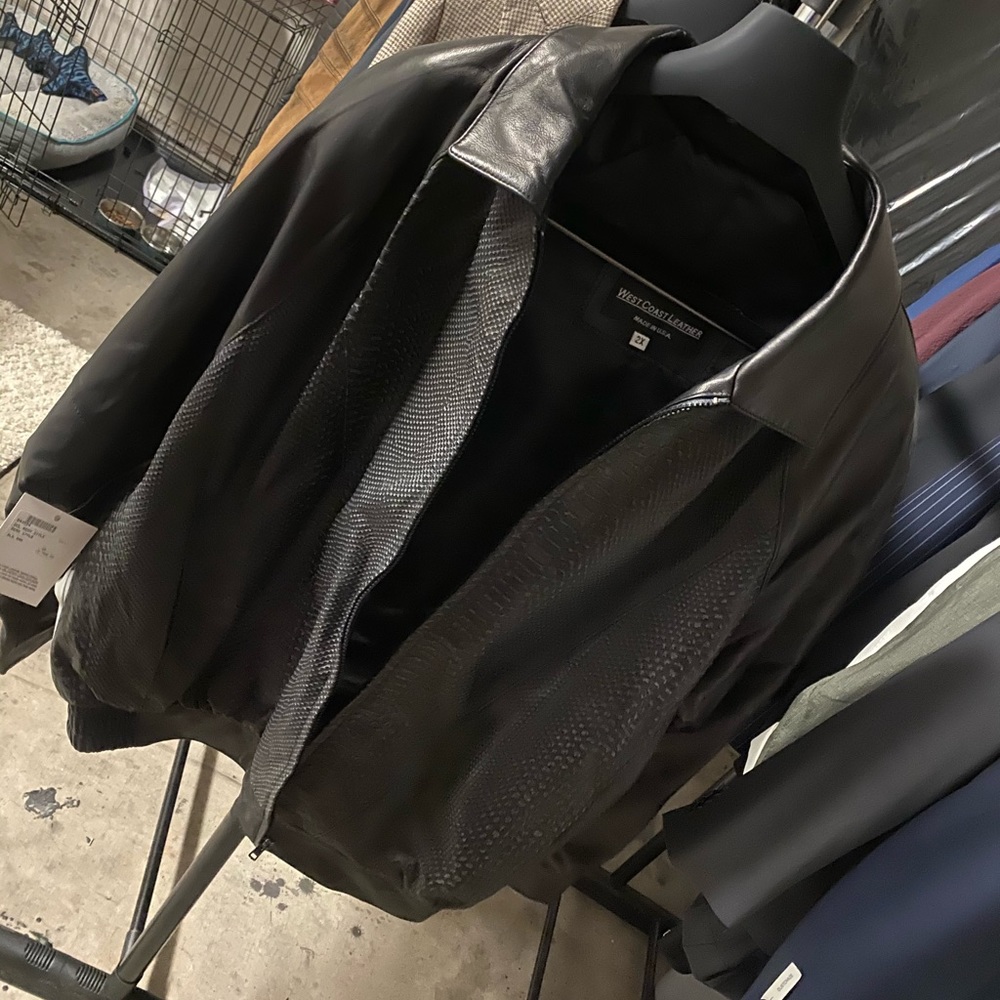 Leather jacket 100% authentic